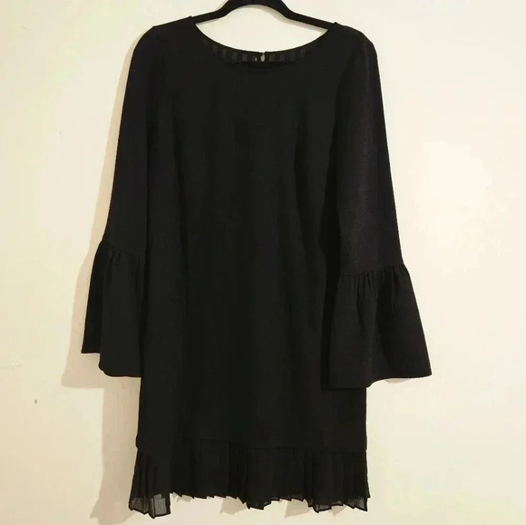 Laundry by Shelli Segal Pleated Shift Dress - Picture 1 of 7